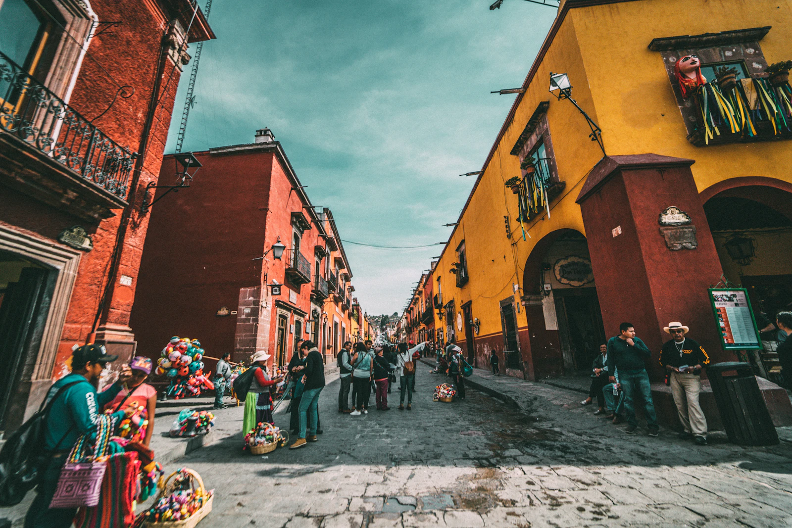 El Salvador travel scene — Flylo eSIM destination